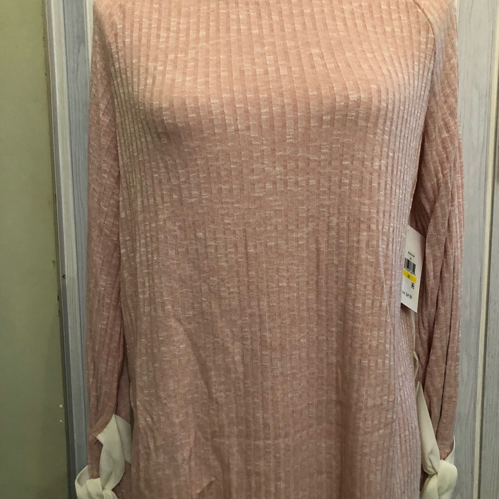 KENSIE ROSE TIE SLEEVE BOHO TOP - Picture 5 of 8